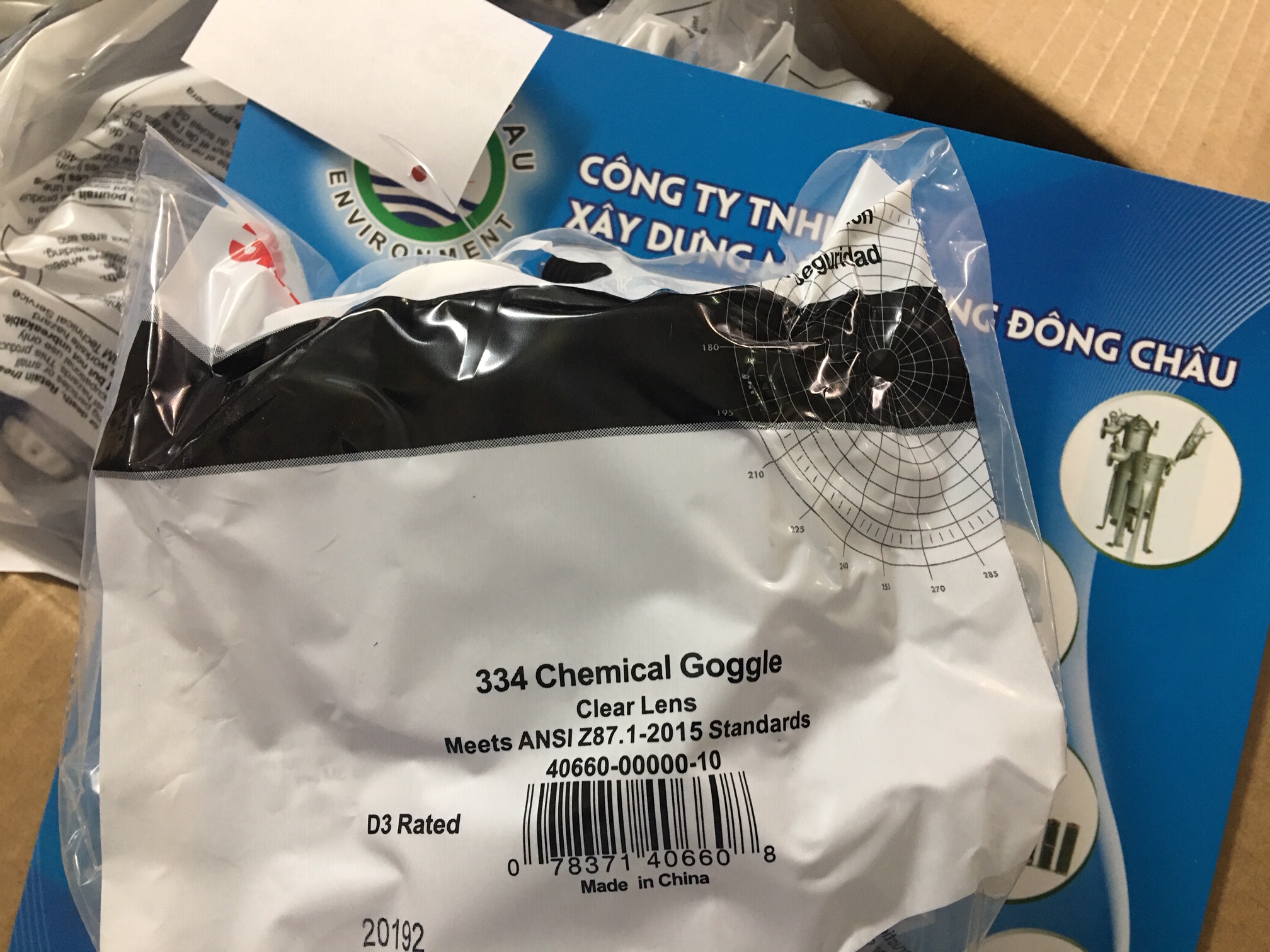 thông tin hãng Kính chống hóa chất 3M 334-40660