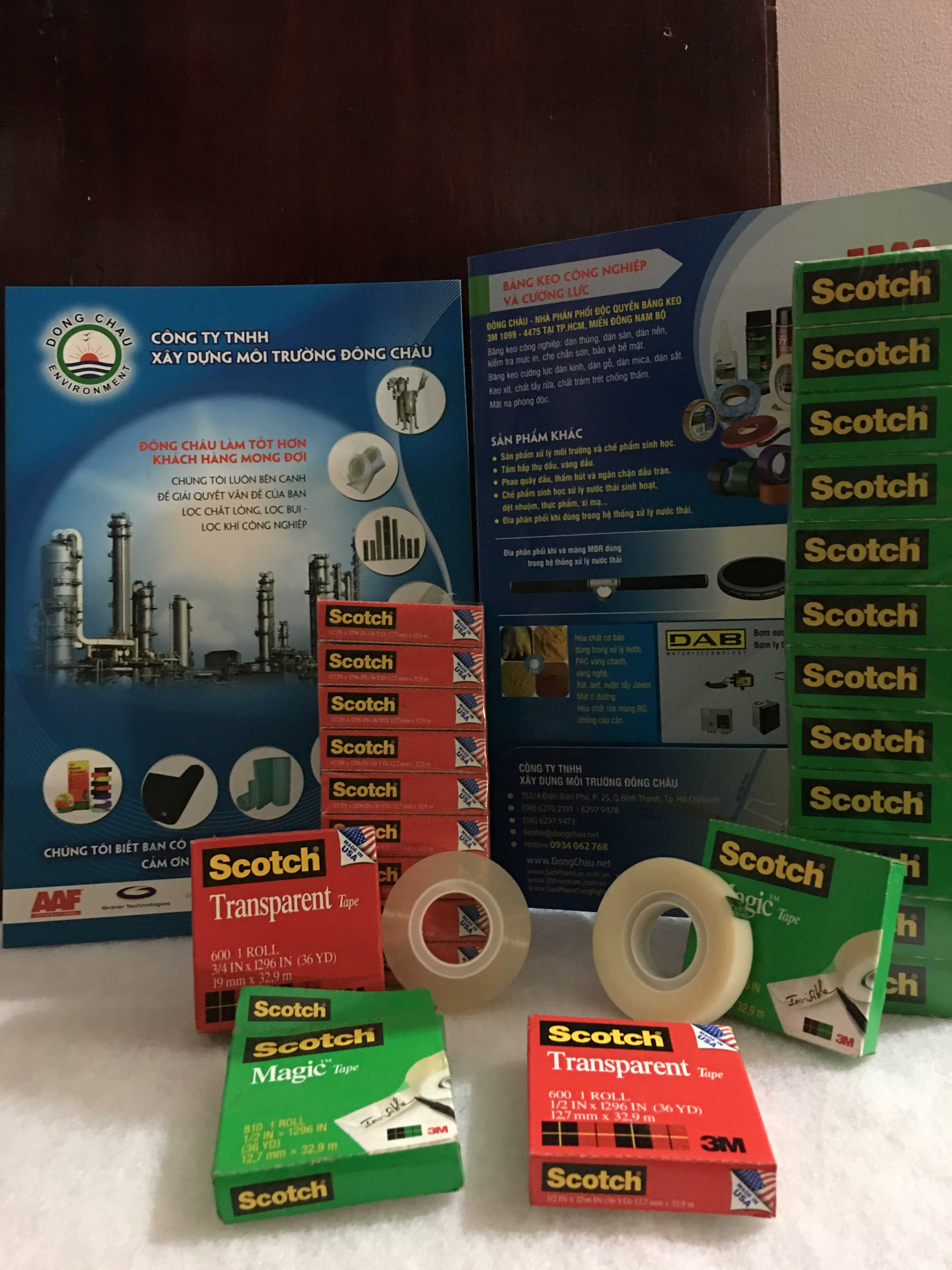 3m scotch 600 có chất tăng cường độ bám dính chống chịu tốt với độ ẩm, hóa chất và tia UV