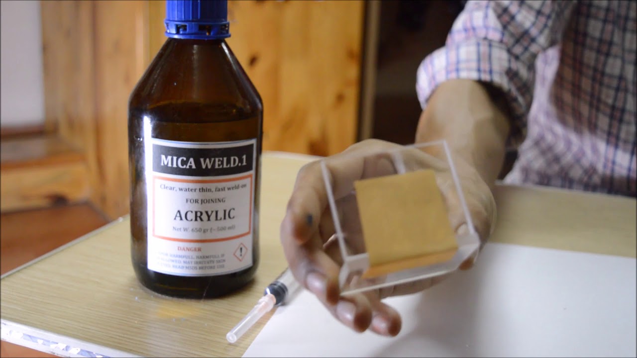 chai keo nhựa dùng để dán mica trong loại tốt