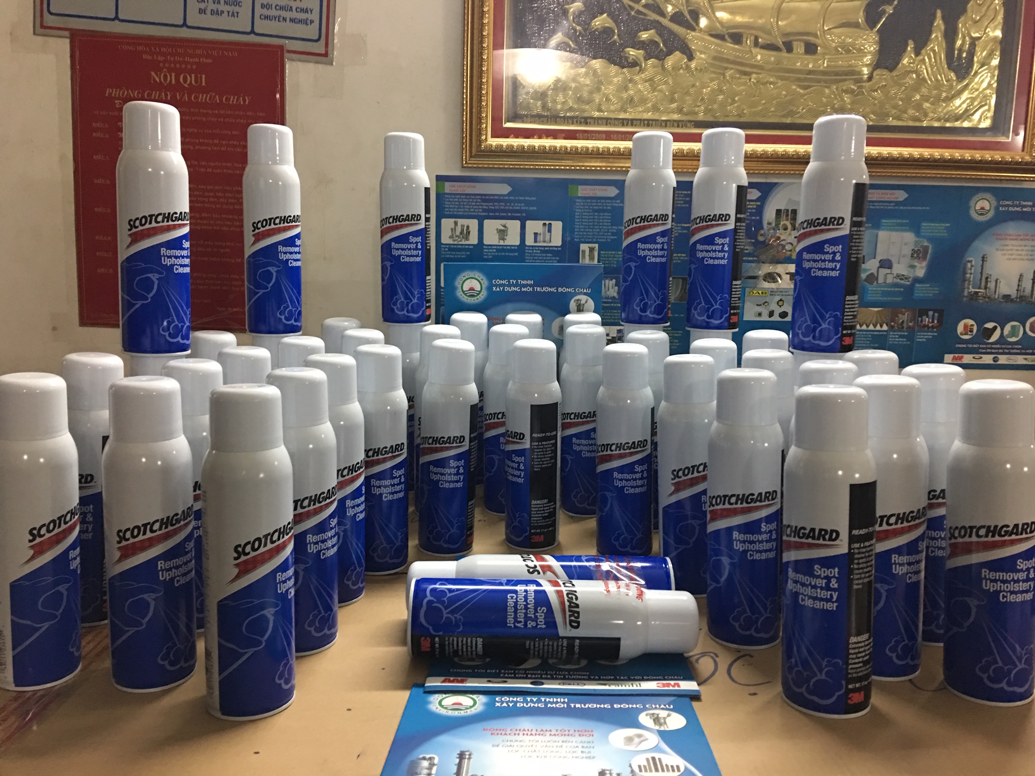Chai xịt làm sạch ghế da nội thất da 3M 14002