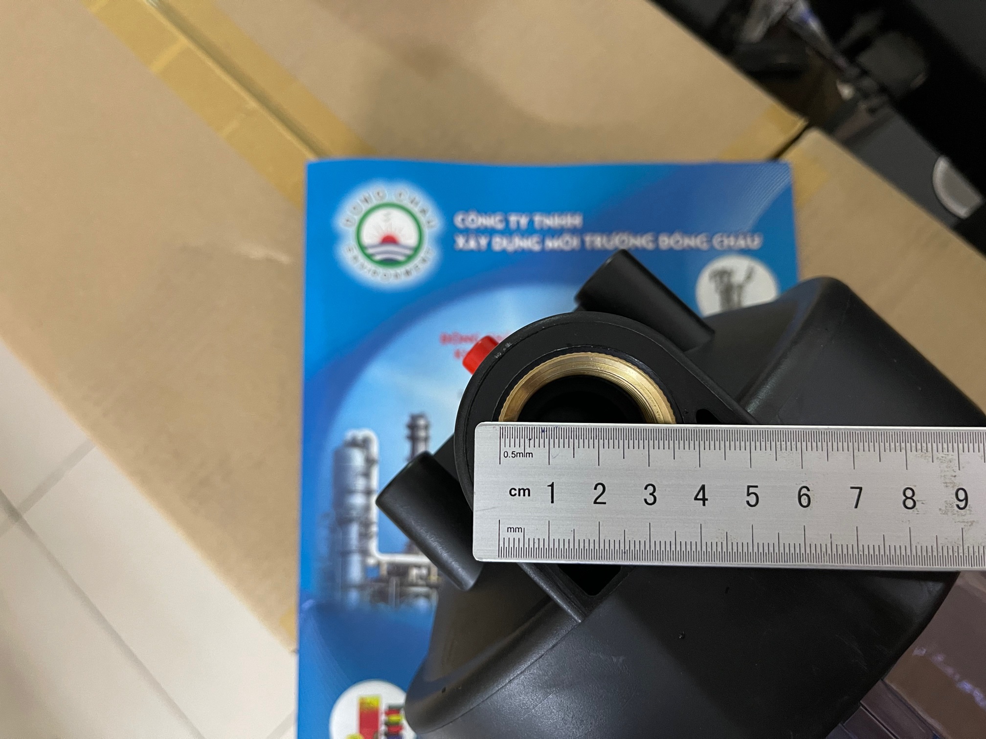 chi tiết cấu tạo đầu vào Cốc lọc trong 1 lõi 10 inch loại Bigblue