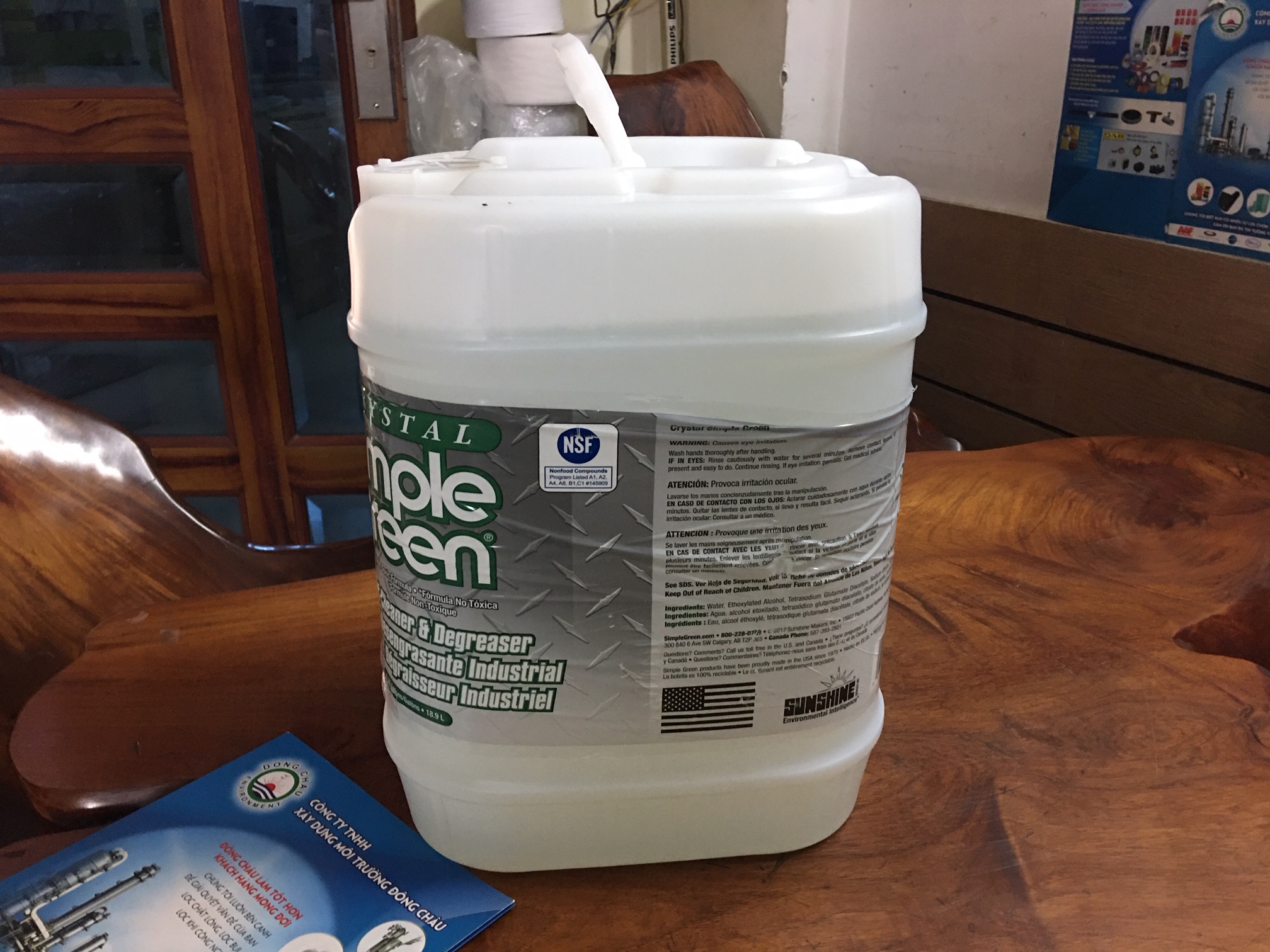 xuất xứ Simple Green Crystal 18.9 lít tẩy dầu mỡ công nghiệp