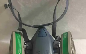 Mặt nạ phòng độc 3M 7502 Mặt nạ phòng độc 3M 7502
