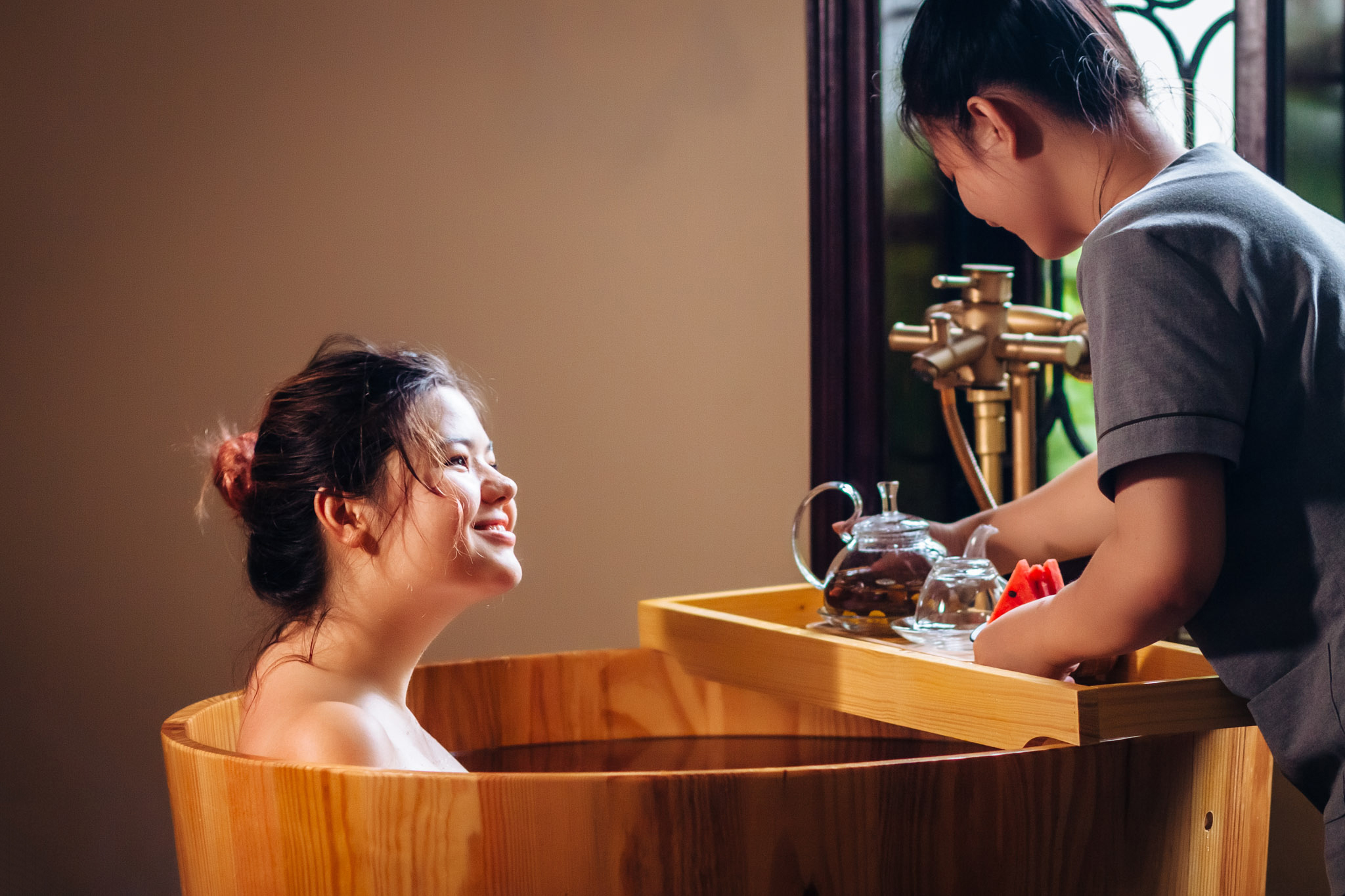 Massage Trị Liệu Ngải Đặc Biệt - giải tỏa đau lưng, vai gáy, mệt mỏi