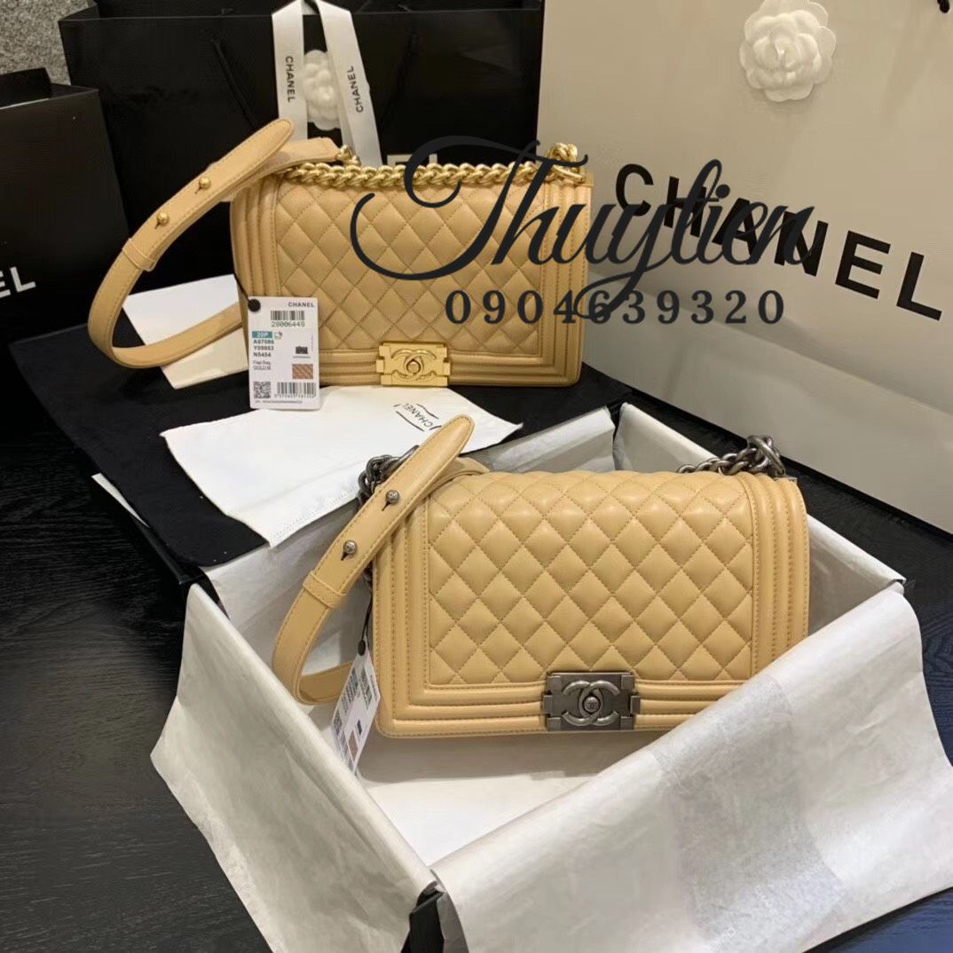 Tổng hợp hơn 80 về chanel boy authentic vs fake mới nhất  cdgdbentreeduvn