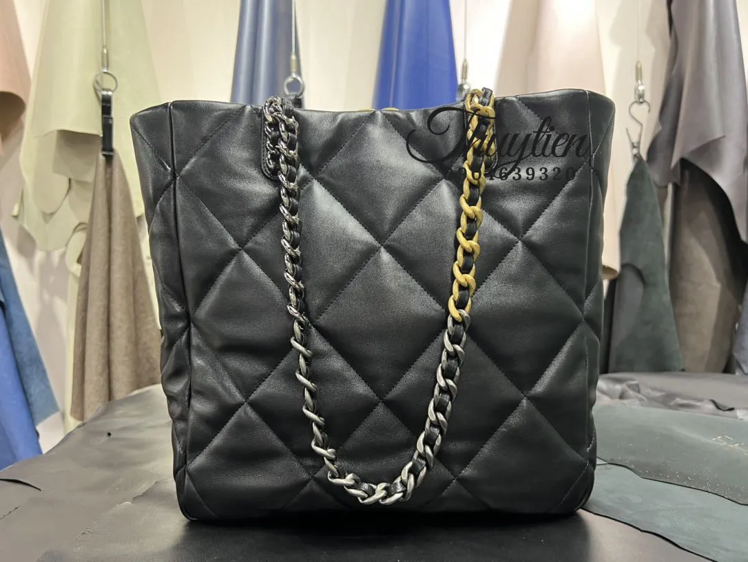 Túi xách Chanel Woc Falp Bag size 19  CNW023  Olagood