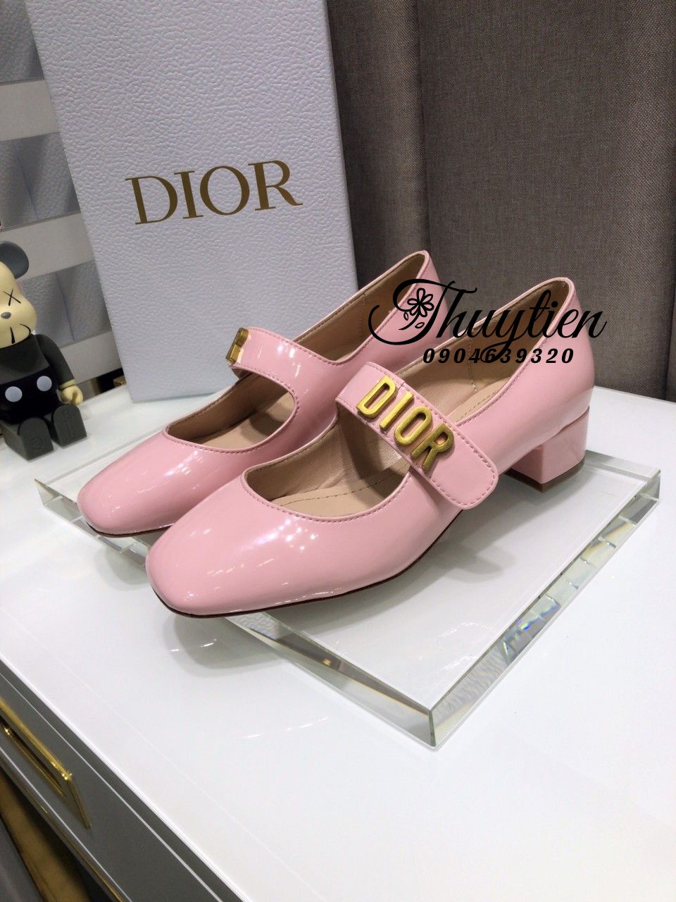 Giày Dior sneaker unisex hàng hiệu màu hồng phối ghi họa tiết