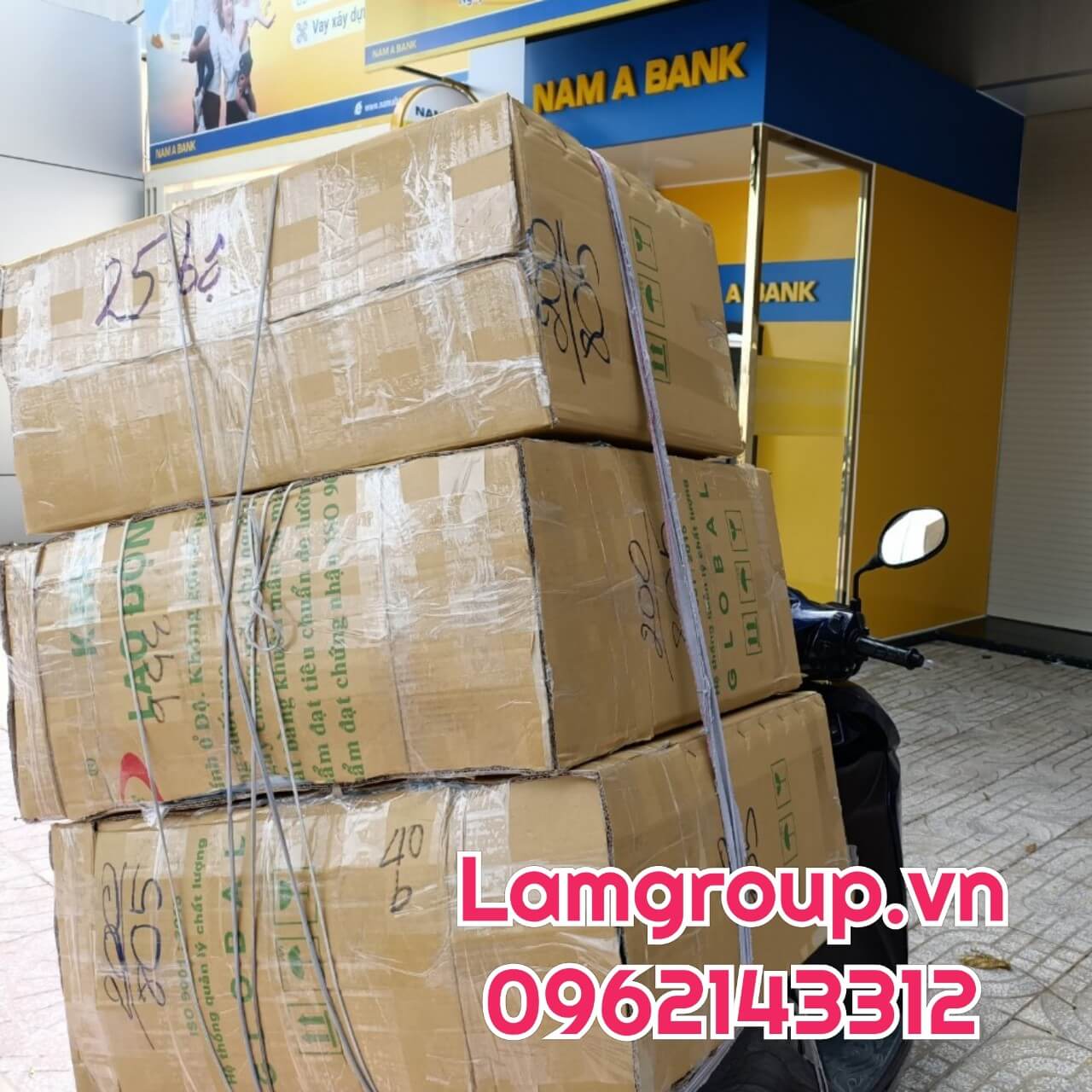 ÁO KHOÁC CHOÀNG CHỐNG TĨNH ĐIỆN CHO CÔNG NHÂN KỸ SƯ LĨNH VỰC ĐIỆN TỬ - DƯỢC PHẨM ÁO KHOÁC CHOÀNG CHỐNG TĨNH ĐIỆN CHO CÔNG NHÂN KỸ SƯ LĨNH VỰC ĐIỆN TỬ - DƯỢC PHẨM