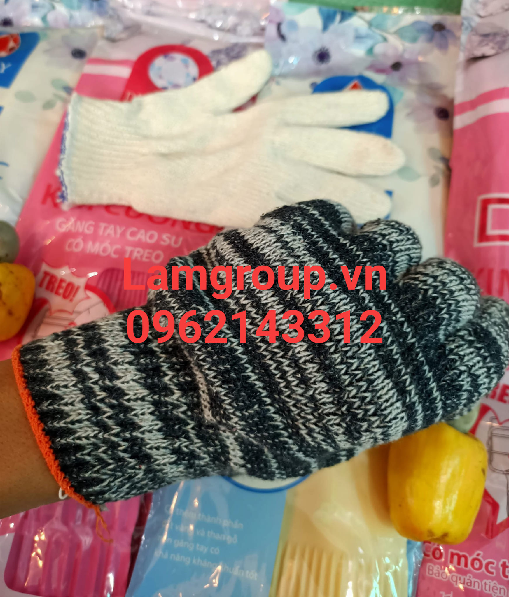 Găng tay sợi len màu kem và màu muối tiêu giá rẻ tại Tp.HCM Găng tay sợi len màu kem và màu muối tiêu giá rẻ tại Tp.HCM