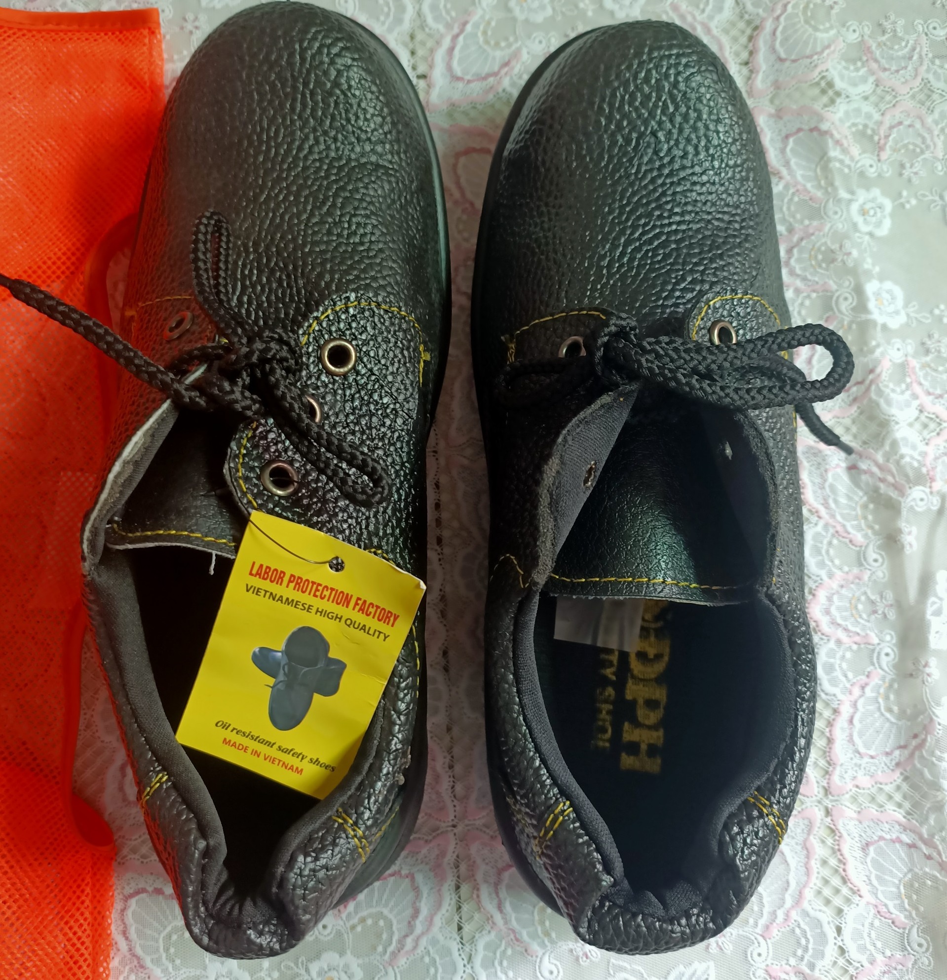 Mua giày công trình an toàn-rẻ-đẹp ở đâu? Mua giày công trình an toàn-rẻ-đẹp ở đâu?