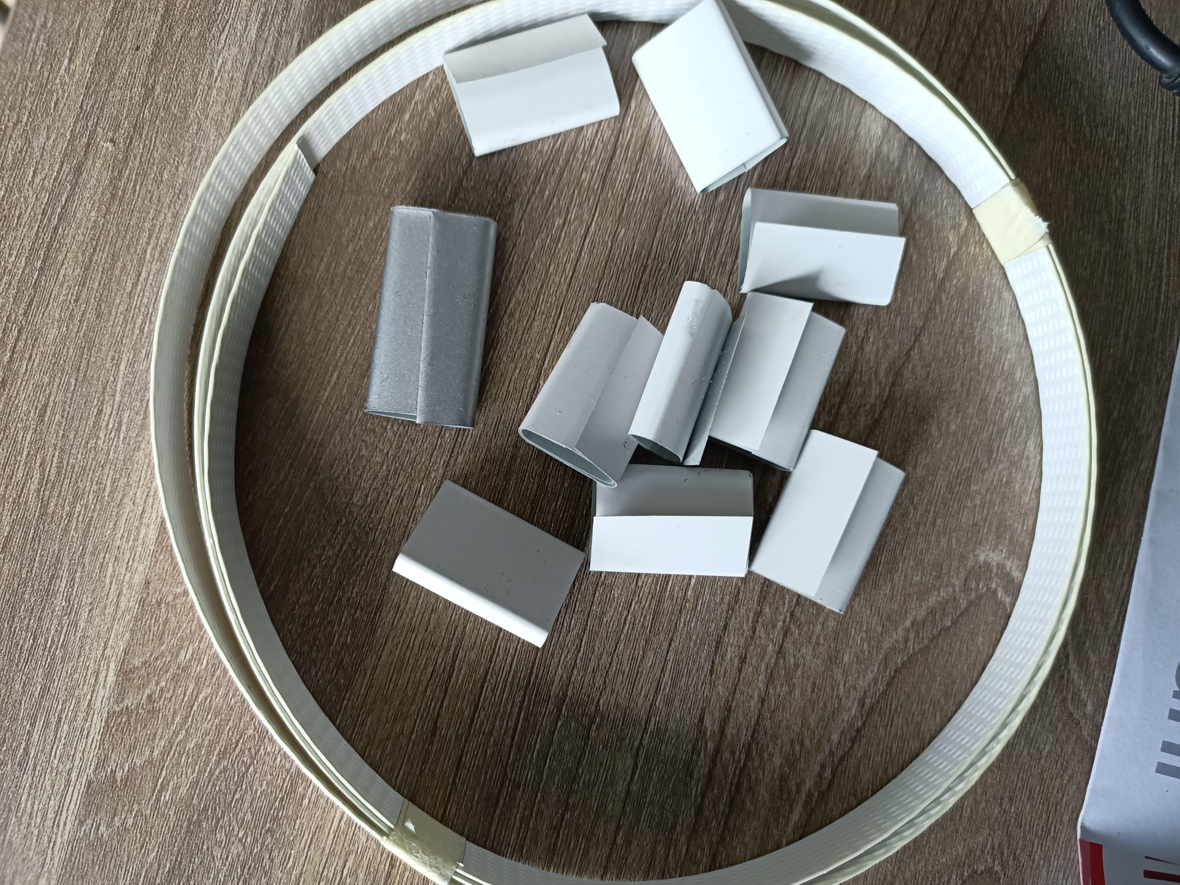 Kho xưởng sản xuất bán buôn sỉ Dây nilon nhựa buột hàng Dây thun khoanh tròn Dây dù Dây đai Dây cuộn rào công trình Lamgroup Kho xưởng sản xuất bán buôn sỉ Dây nilon nhựa buột hàng Dây thun khoanh tròn Dây dù Dây đai Dây cuộn rào công trình Lamgroup