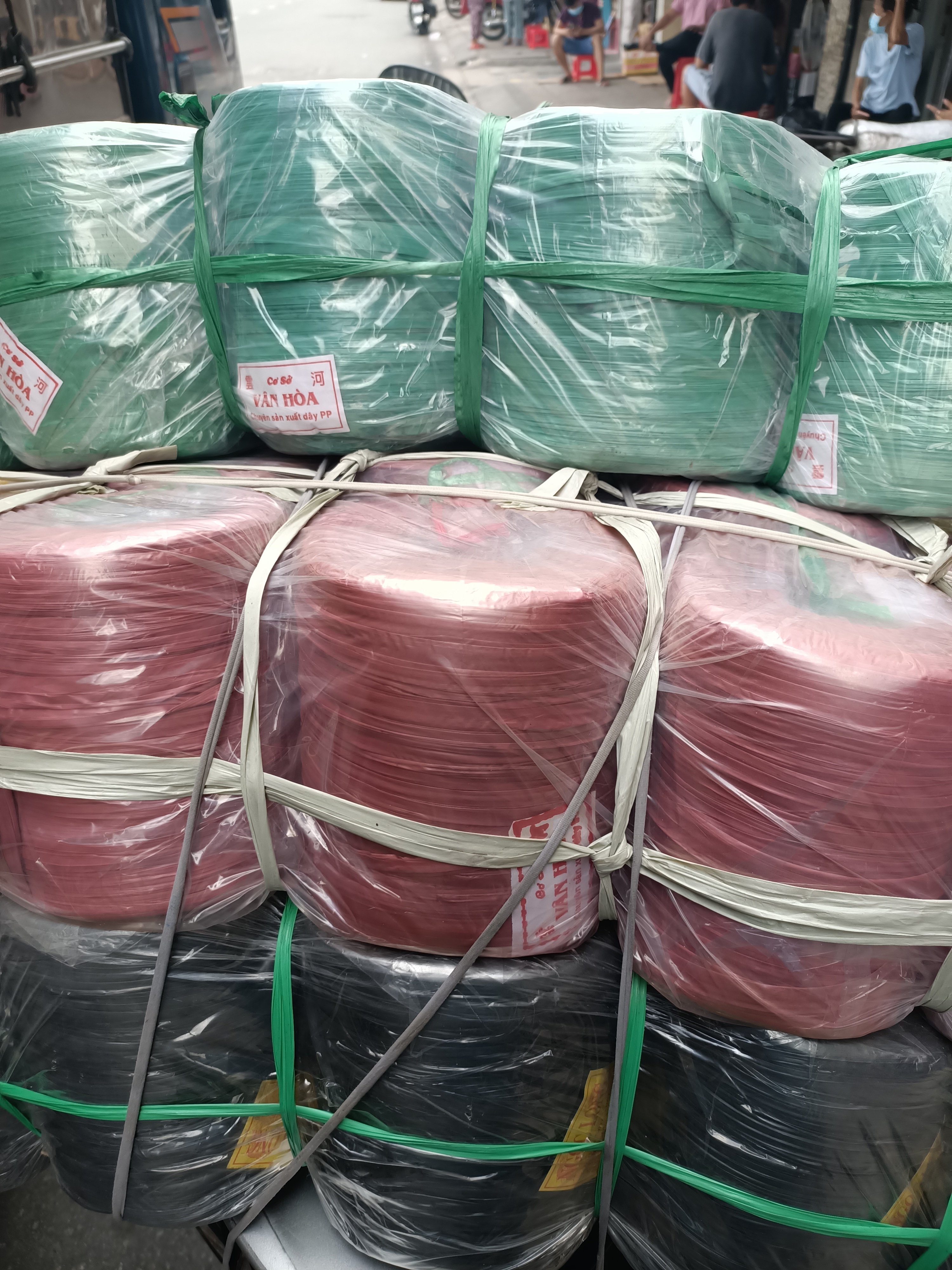 Kho xưởng sản xuất bán buôn sỉ Dây nilon nhựa buột hàng Dây thun khoanh tròn Dây dù Dây đai Dây cuộn rào công trình Lamgroup Kho xưởng sản xuất bán buôn sỉ Dây nilon nhựa buột hàng Dây thun khoanh tròn Dây dù Dây đai Dây cuộn rào công trình Lamgroup