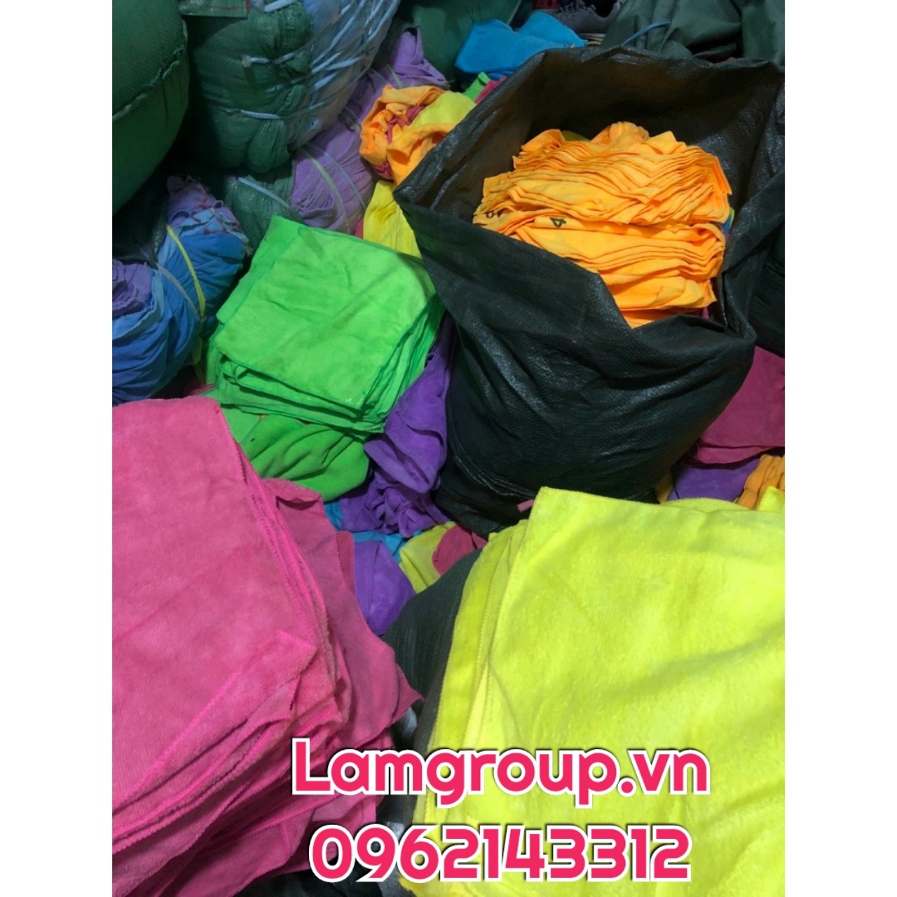 Khăn lau kính xe hơi giá rẻ Khăn lau kính xe hơi giá rẻ