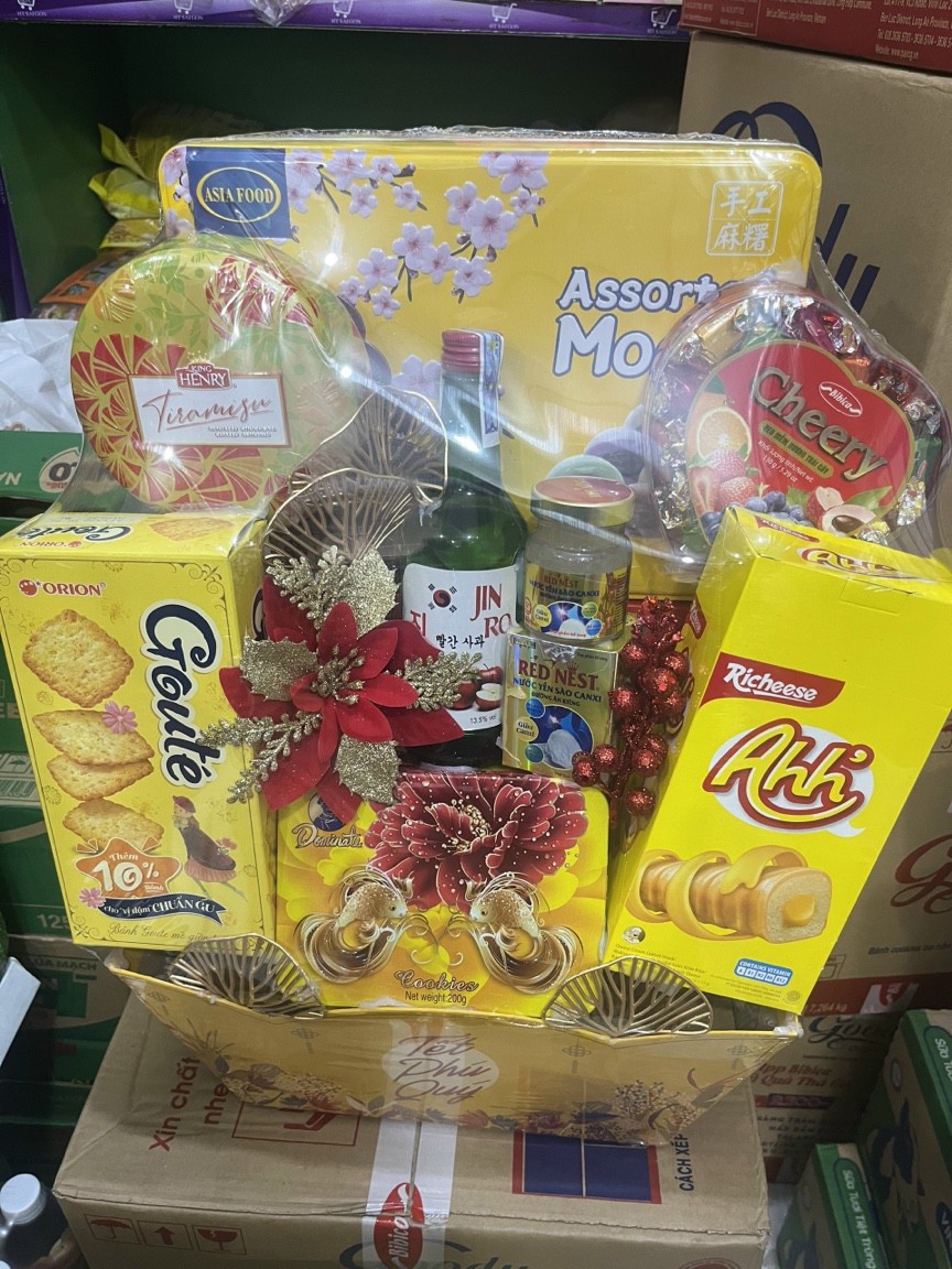 HỘP QUÀ TẾT YẾN SÀO BÁNH KẸO - RƯỢU NHO GIÁ SỈ CHO CỬA HÀNG HỘP QUÀ TẾT YẾN SÀO BÁNH KẸO - RƯỢU NHO GIÁ SỈ CHO CỬA HÀNG