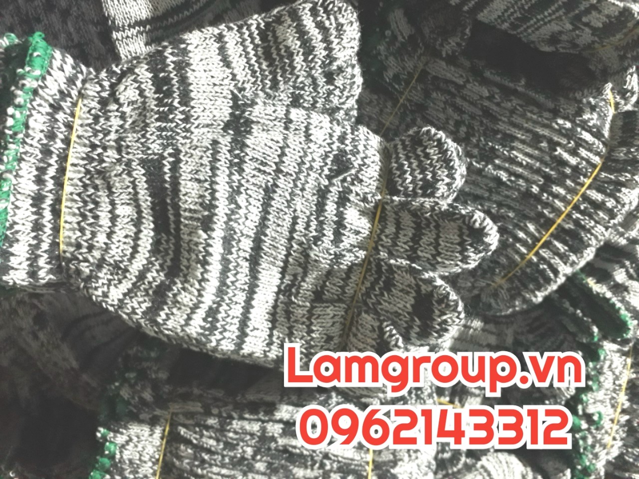 Nhà cung cấp găng tay len muối tiêu giá rẻ ở đâu? Nhà cung cấp găng tay len muối tiêu giá rẻ ở đâu?