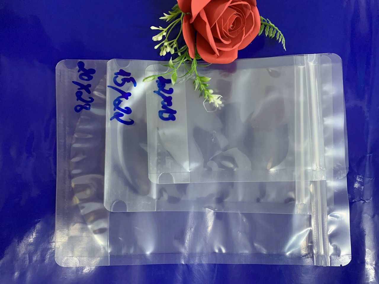 Nhà máy xưởng gia công sản xuất đóng gói bao bì pe pp opp nhựa tự phân hủy sinh học găng tay nilon xốp dùng một lần bán buôn giá sỉ chợ lớn sài gòn việt nam Nhà máy xưởng gia công sản xuất đóng gói bao bì pe pp opp nhựa tự phân hủy sinh học găng tay nilon xốp dùng một lần bán buôn giá sỉ chợ lớn sài gòn việt nam