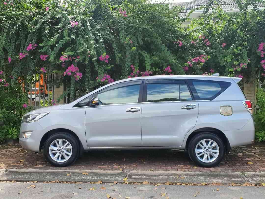 Tham Khảo Bảng Giá Thuê Xe Innova Tự Lái, Có Lái