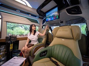 Limo Transit VIP Lounge