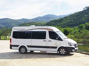 Thuê Xe Limousine 9 Chỗ từ Cần Thơ ⇒ Sài Gòn
