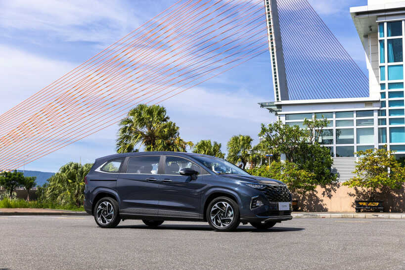 CHO THUÊ XE 7 CHỖ HUYNDAI CUSTIN KÈM TÀI XẾ TỪ SÀI GÒN ĐI MŨI NÉ PHAN THIẾT