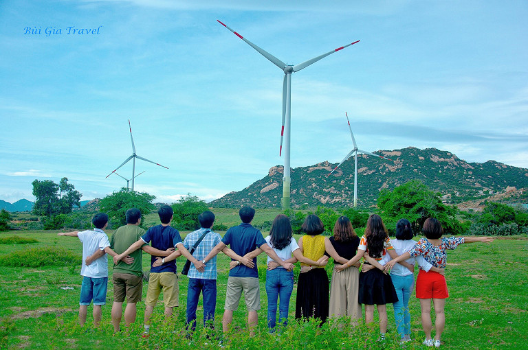 Cánh đồng điện gió – Background cực nghệ