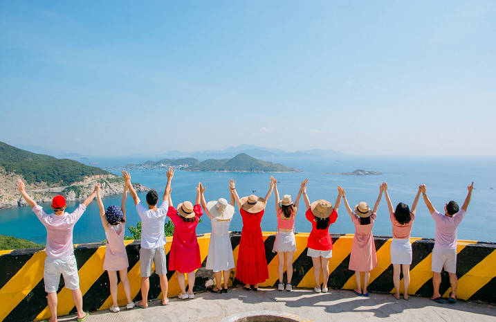 Giá Thuê Xe Thăm Quan Các Điểm Du Lịch Tại Ninh Thuận