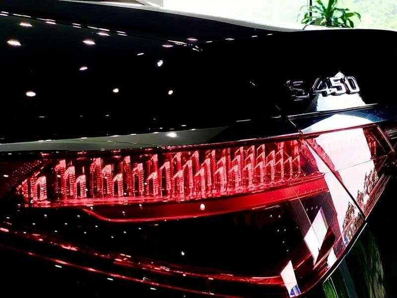 Giới Thiệu Xe Mercedes S450: Sự Hòa Quyện Giữa Đẳng Cấp và An Toàn