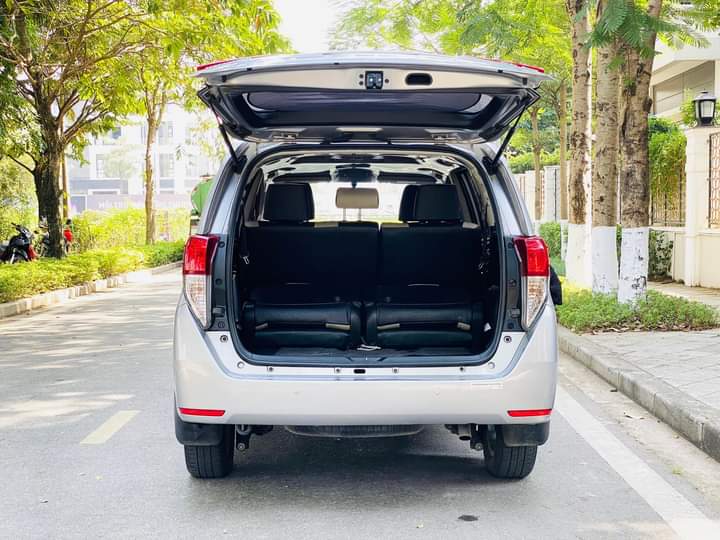 Cốp Xe (Khoang hành) Lý Rộng Rãi