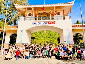 Tour Tham Quan Núi Tà Cú Nửa Ngày