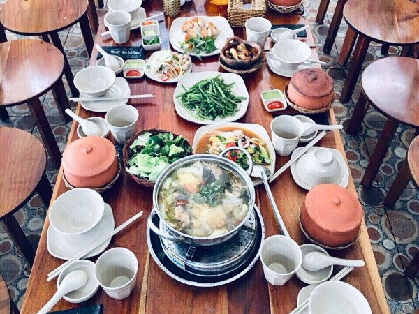 9. Quán Cơm Niêu Út Nhân – Địa chỉ ăn cơm niêu Mũi Né ngon