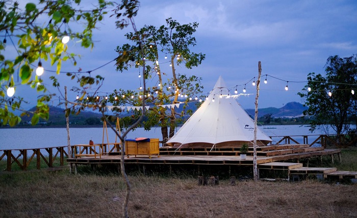 Camping Rừng Và Biển Hồ Cốc