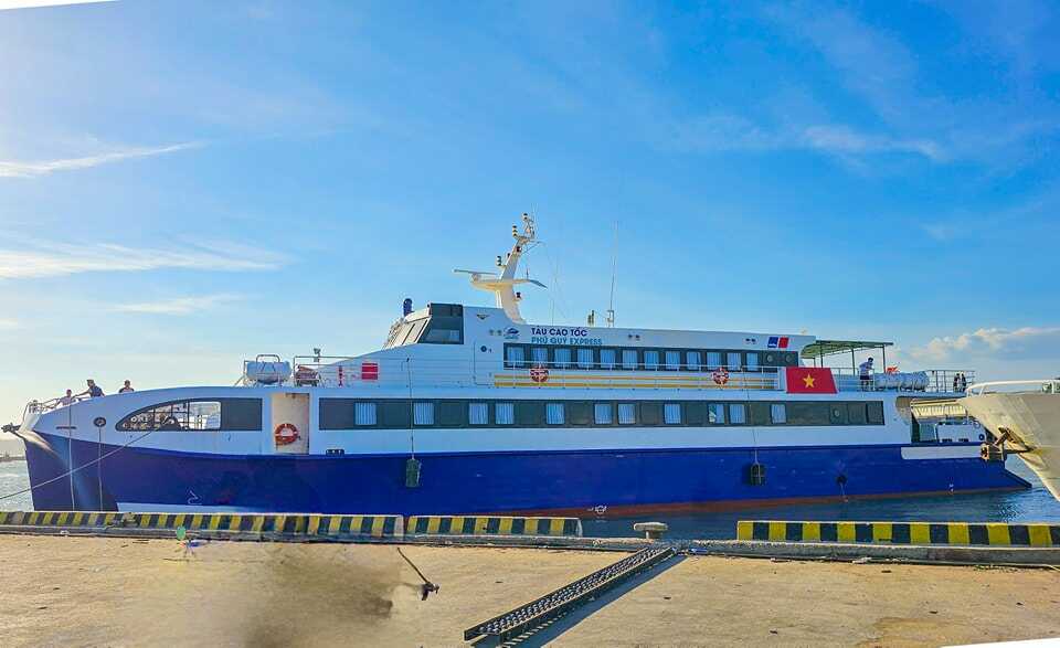 Tàu Phú Quý Express đi Phú Quý