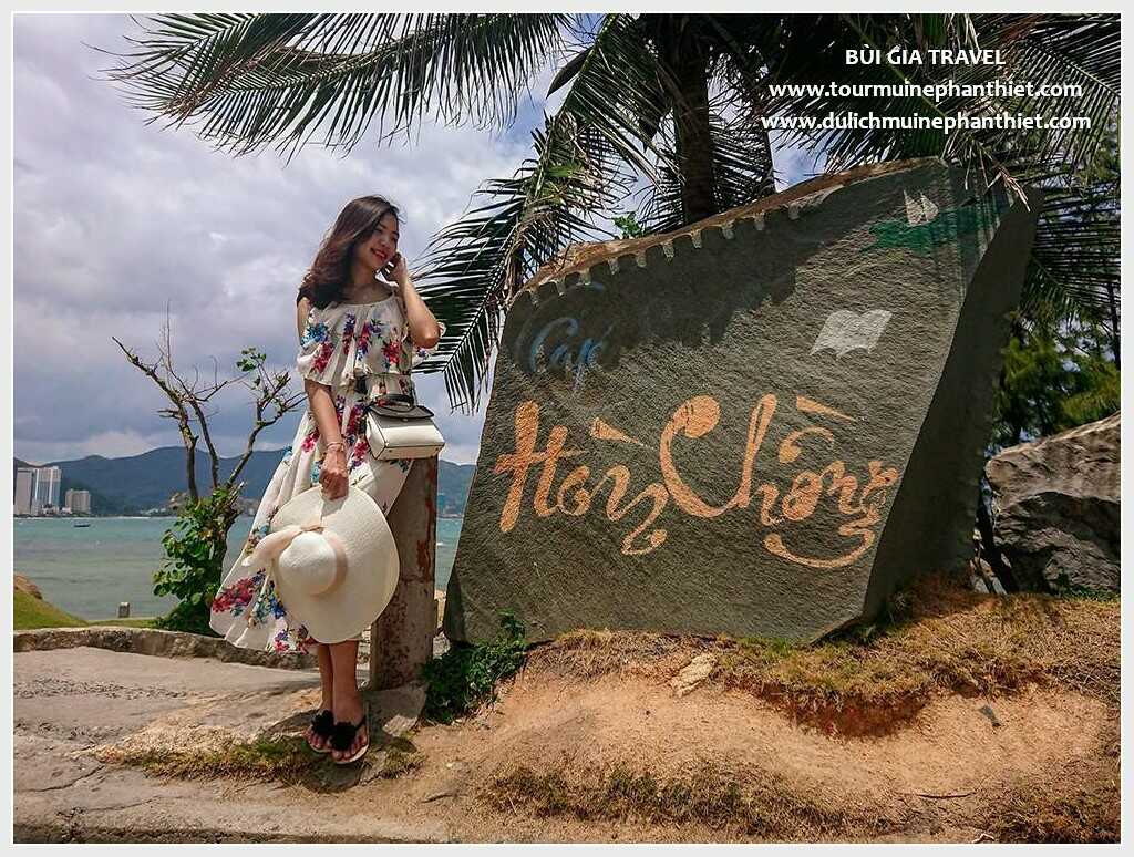 Thuê xe thăm quan Hòn Chồng Nha Trang