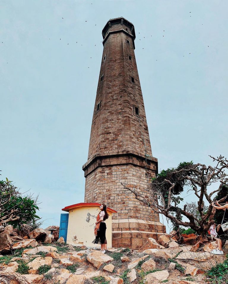 Hải Đăng Kê Gà – Vẻ Đẹp Hoang Sơ Giữa Biển Cả