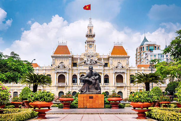 Dịch Vụ Cho Thuê Xe Du Lịch tại TPHCM (dịch vụ cho thuê xe ô tô tại Sài Gòn)