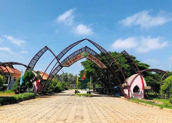 Khu du lịch sinh thái làng nổi Tân Lập