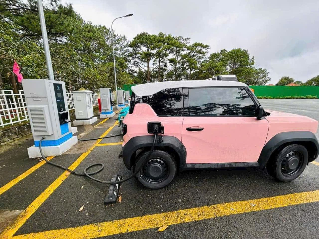 Lưu ý khi sạc xe trên đường đi Mũi Né