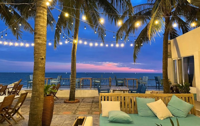 PIT STOP Food Court Mui Ne