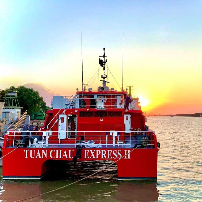 Tàu Tuần Châu Express II
