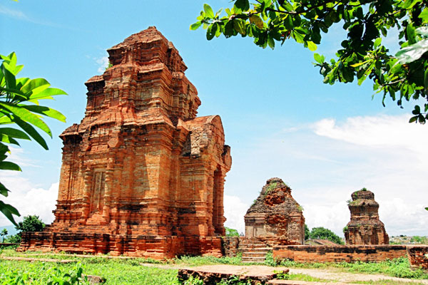 Giá vé thăm Quan Tháp Chăm Poshanu Phan Thiết