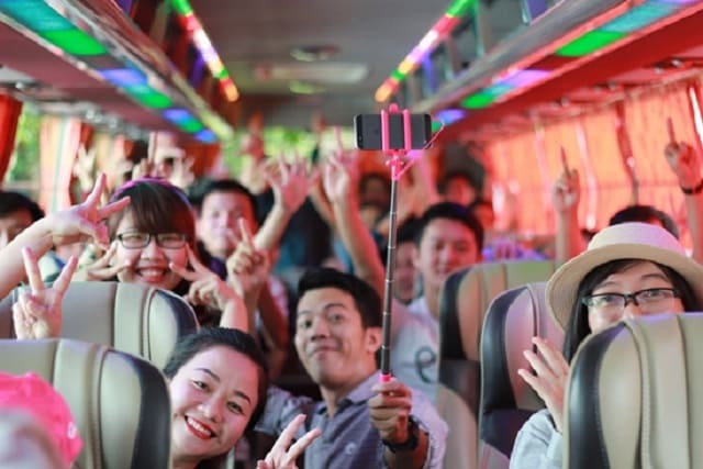 XE HỢP ĐỒNG 29 CHỖ ĐI NHA TRANG UY TÍN