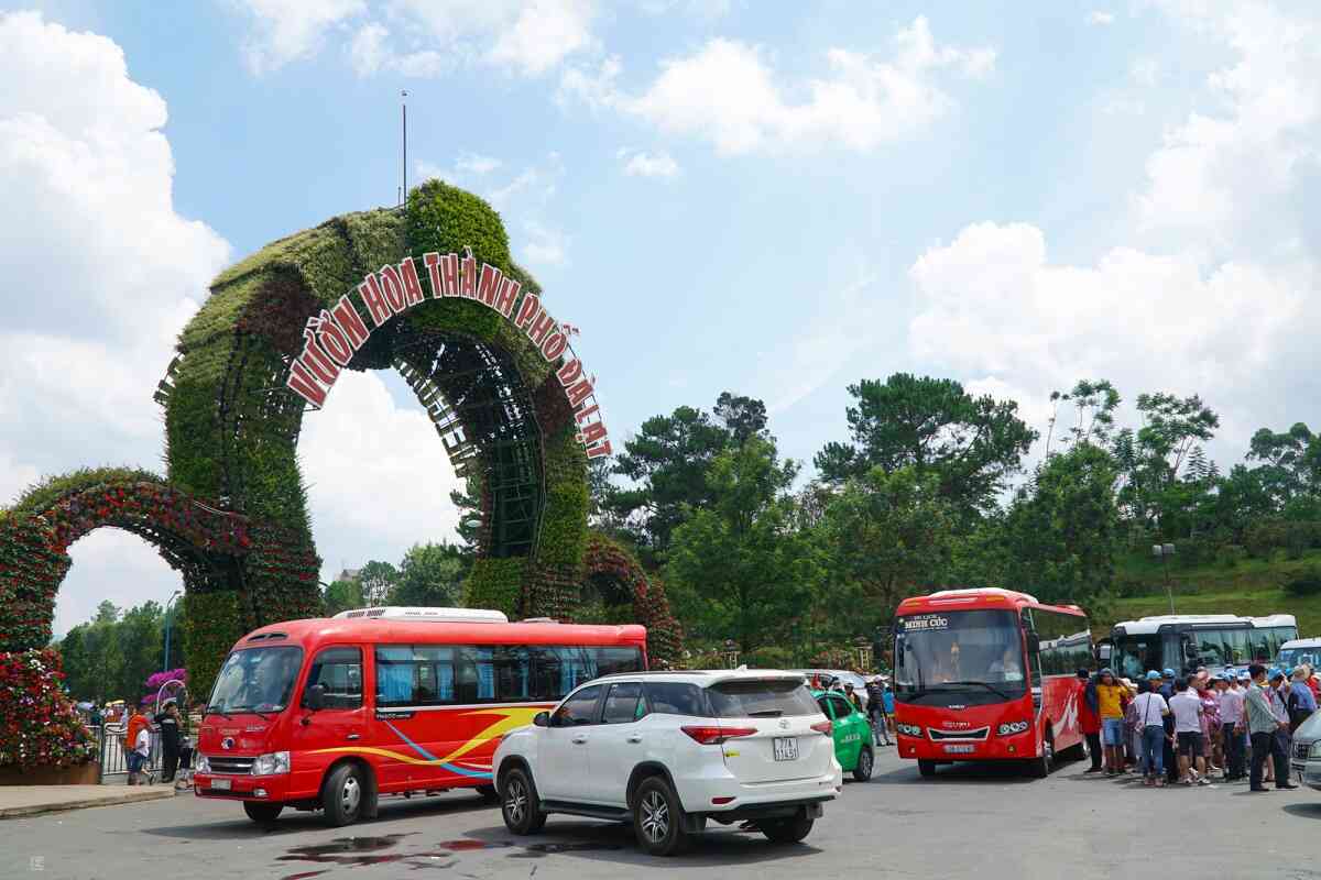 Bảng Giá Thuê Xe Sài Gòn (TP.HCM) đi Đà Lạt