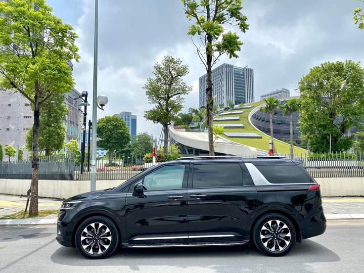 Kia Carnival/ Sedona