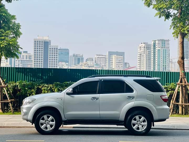 DỊCH VỤ CHO THUÊ XE TỰ LÁI PHAN THIẾT - XE TOYOTA FORTUNER 7 CHỖ GIÁ RẺ