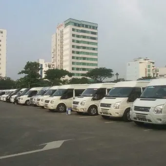 Thuê Xe Đi Nha Trang|Xe Du Lịch 16 Chỗ Đời Mới Giá Trọn Gói