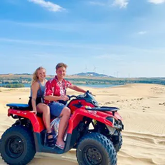 Thuê Xe Địa Hình Leo Đồi Cát Mũi Né|Trải Nghiệm Cực Chất Giữa 'Sa Mạc' Bàu Trắng