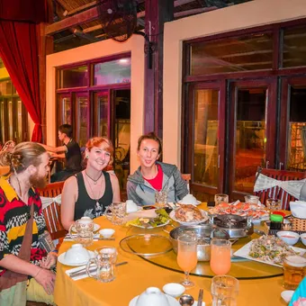 TOP ĐỊA ĐIỂM NHÀ HÀNG QUÁN ĂN TỐI HẤP DẪN Ở MŨI NÉ PHAN THIẾT