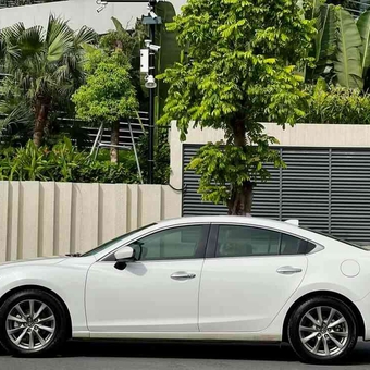 Thuê Xe 4 Chỗ Đi Nha Trang Có Tài Xế Riêng: Trọn Gói, An Toàn