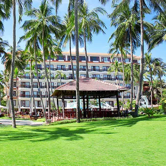 Thuê Xe Đi Cà Ty Resort Mũi Né|Xe Chất Lượng Cao Đón Khách Tận Nơi