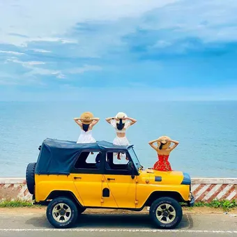 Thuê Xe Jeep Mũi Né Giá Rẻ | Khám Phá Đồi Cát Bay - Bàu Trắng